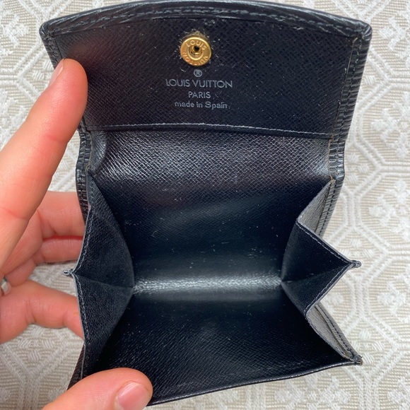 Authentic Louis Vuitton Black Epi Leather Coin Purse Wallet - Picture 6 of 8